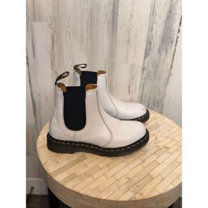 Dr. Martens White Chelsea Boots Women’s Size 7 Slip-On Ankle Boots Leather
